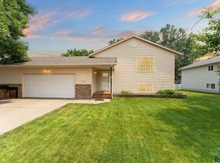 112 Deerview Ave, Tea, SD 57064