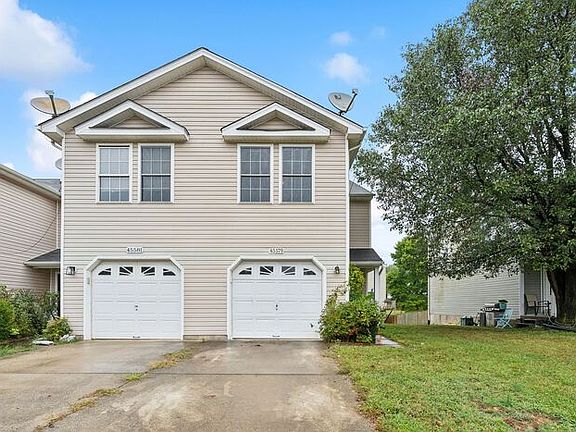 2nd image of 45579 Knockeyon Ln