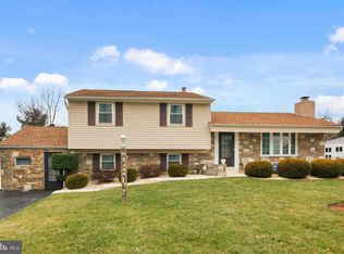 1922 Hansell Dr, Bensalem, PA 19020