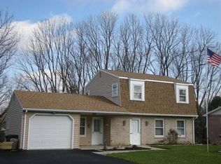 1415 Springside Dr, Lancaster, PA