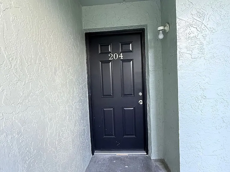 14417 Americana Cir #204 — Photo 5