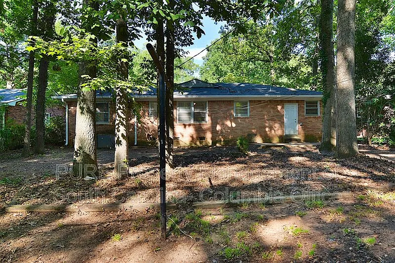 3 bed, 1.5 bath, 1266 sqft, $1,625 — Photo 4