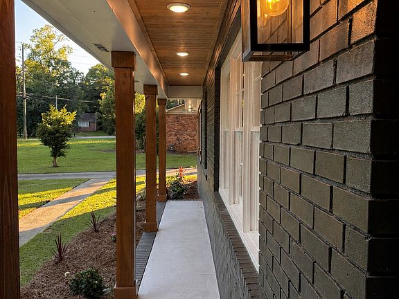 5th image of 908 Ousley Pl