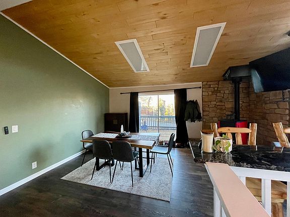 Livingroom upper level