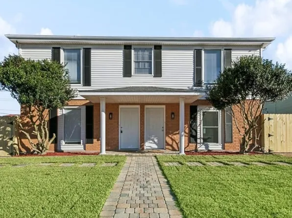 2427 Octavia Dr, Chalmette, LA 70043