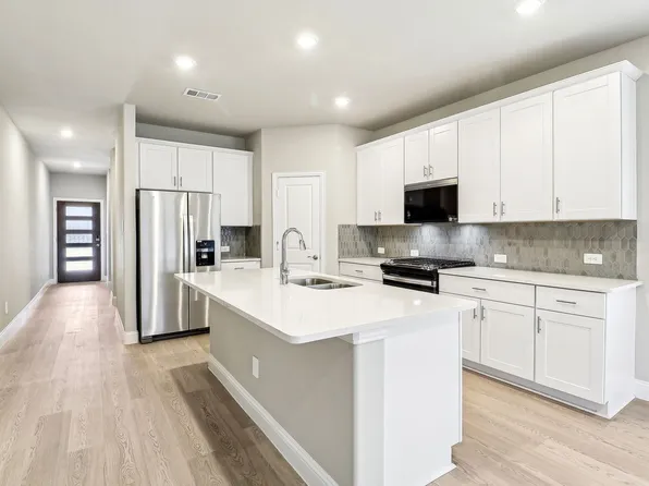 6636 Creek Edge Cir, Crowley, TX 76036