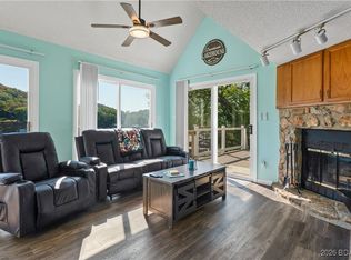 70 Amber Rd, Sunrise Beach, MO 65079