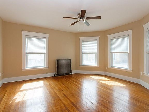 3rd image of 99 Hutchings St APT 1
