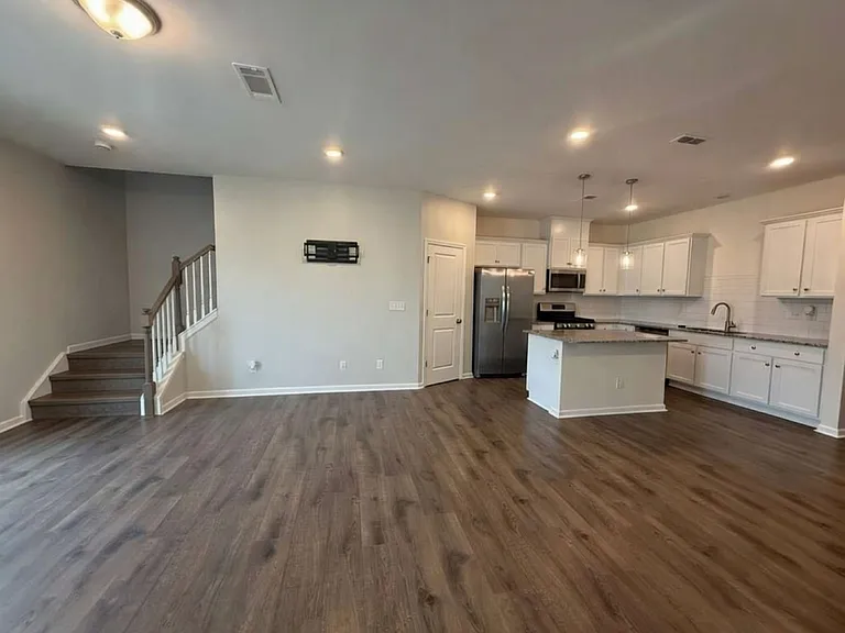 5215 Maynard Hill Dr — Photo 5