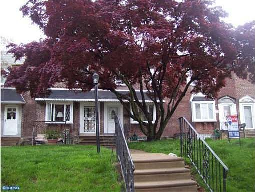 2nd image of 2242 Longshore Ave