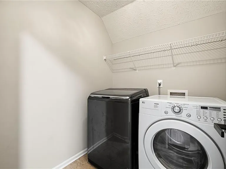 4408 Webb Meadows Dr — Photo 21