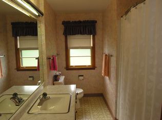 1832 Linden Ave, Waukegan, IL 60087