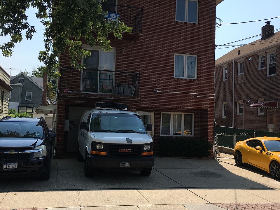 1st image of 4653 161st St #3