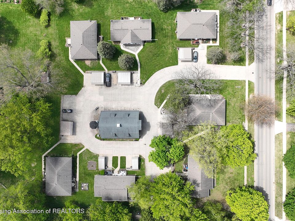 1st image of 634 State St
