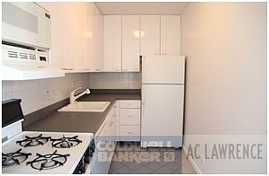 4th image of 150 E 18th St APT 12F