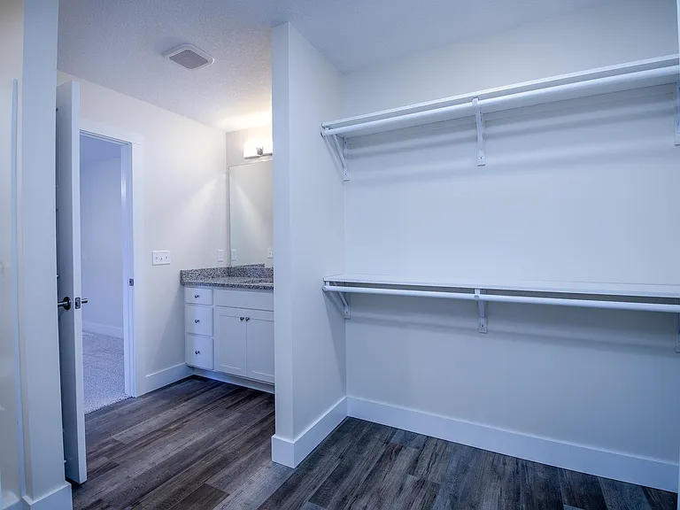 9250 Brook Hollow Ln — Photo 12