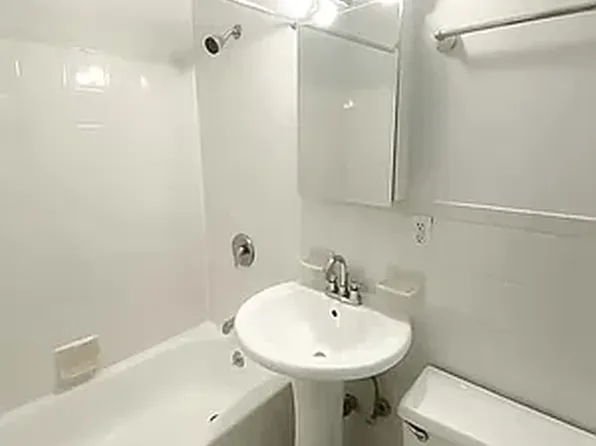 951 Amsterdam Avenue 5A image 6 of 6