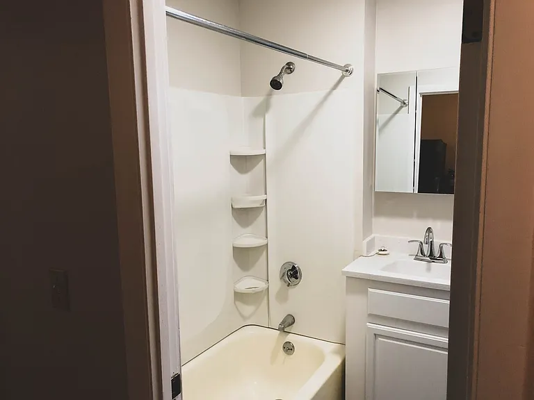 33 Tingley St #2R — Photo 16