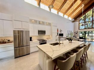 8961 SW 6th Ct, Plantation, FL 33324