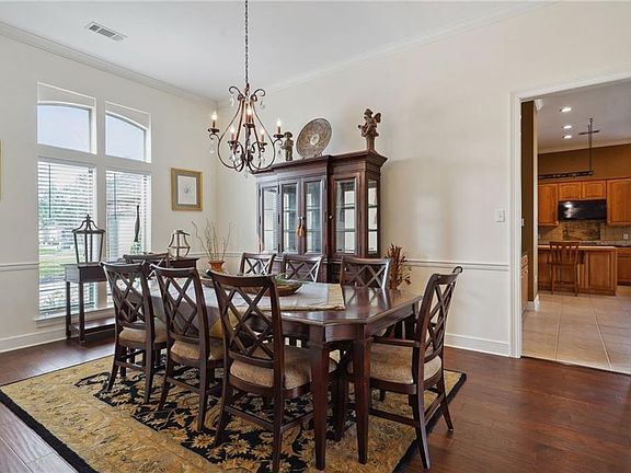 5th image of 421 Dockside Dr