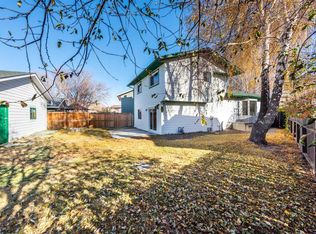 13 SE Martingrove Ct NE, Calgary, AB T3J 2S3