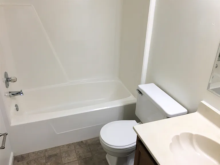 414 Sedgewick Ct — Photo 13