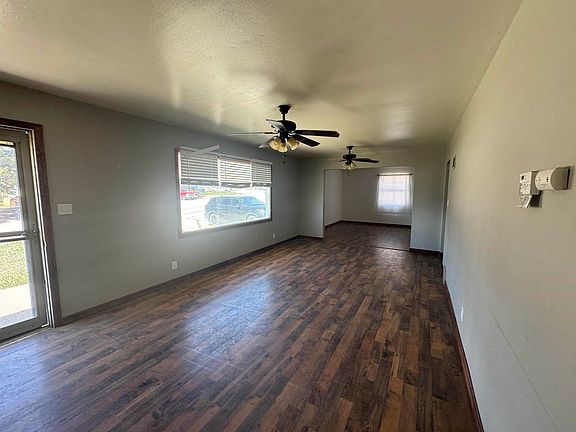 2nd image of 127 El Rancho Dr