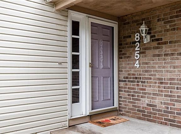 2nd image of 8254 NW Barrybrooke Dr