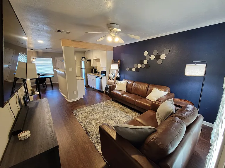 1411 Airline Dr #A — Photo 5