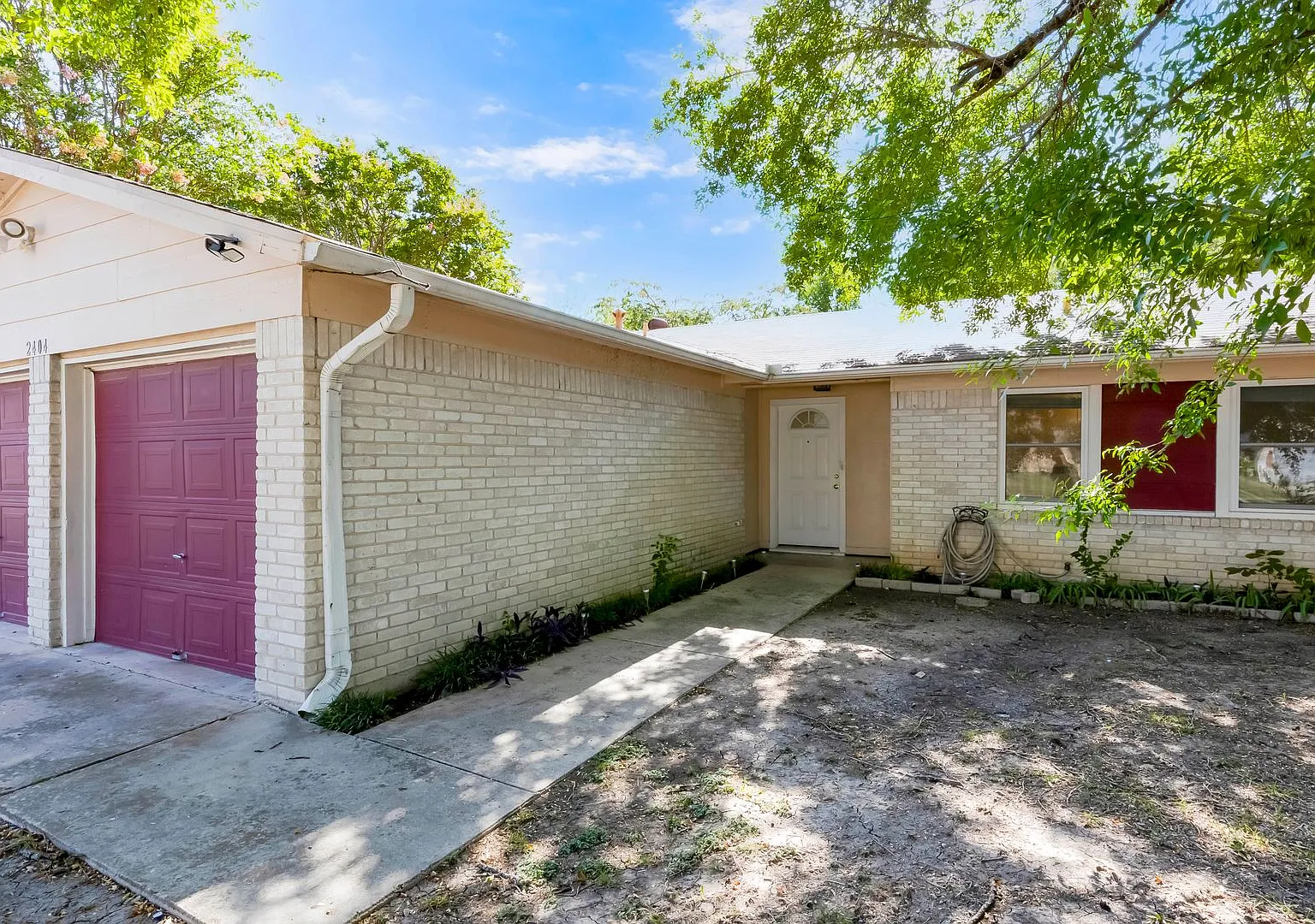 2404 Andover Drive — Photo 4