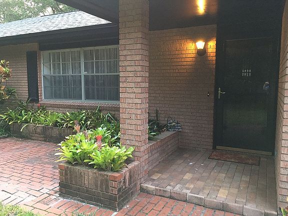 5th image of 11001 N 51st St