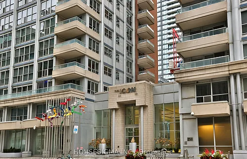 270 Wellington St W Photo 1