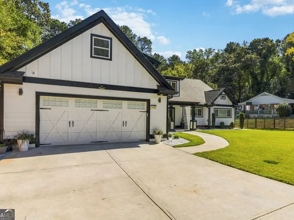 2952 Glenhaven Cir, Decatur, GA 30035