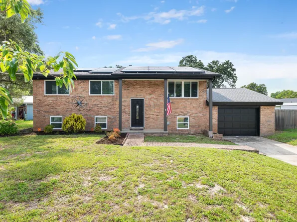 102 Robinwood Dr NW, Fort Walton Beach, FL 32548