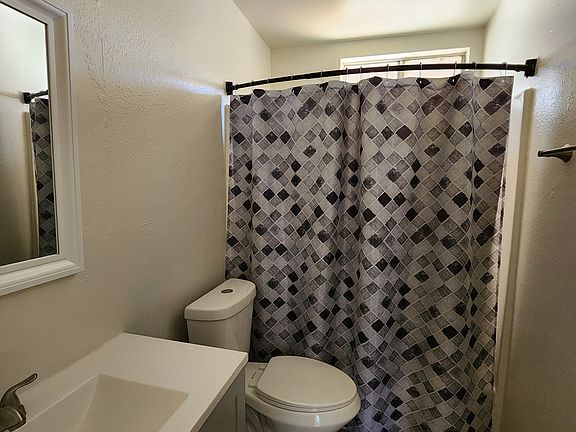 3rd image of 11442 Brockman Ave APT B