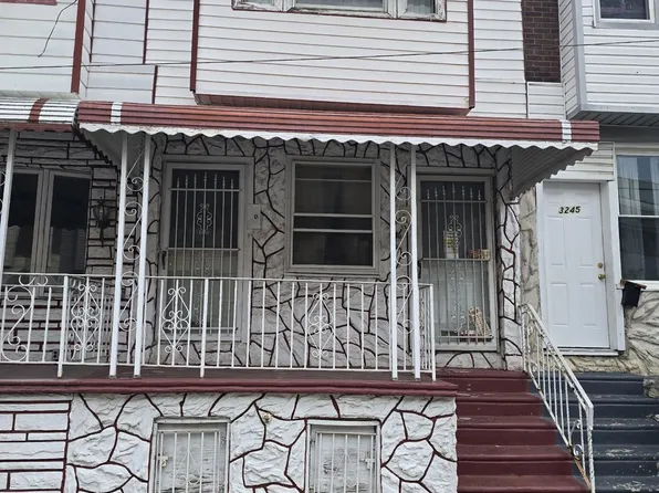 3247 N Marston St, Philadelphia, PA 19129