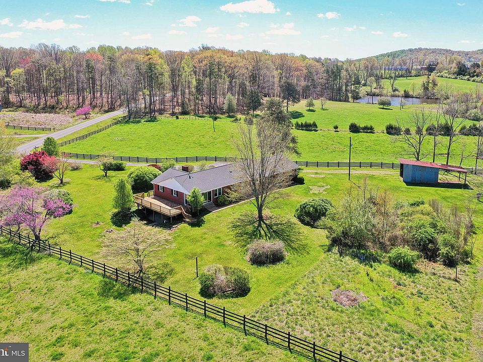 481 James City Rd, Reva, Va 22735 