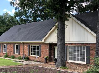 2110 Woodside Dr, Germantown, TN 38138