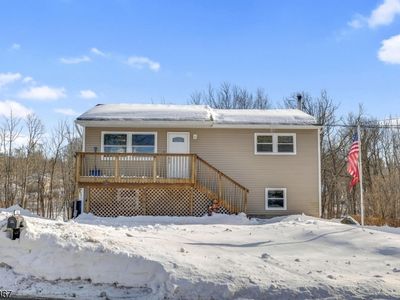 142 Barry Dr N, Highland Lakes, NJ, 07422