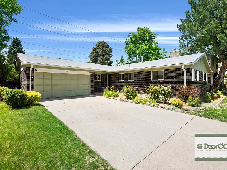 1659 S Kearney St — Photo 1