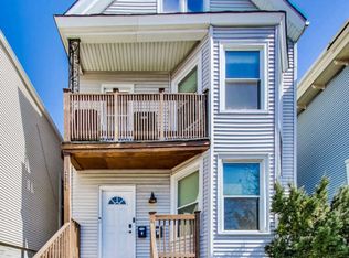 2939 N Ashland Ave, Chicago, IL 60657