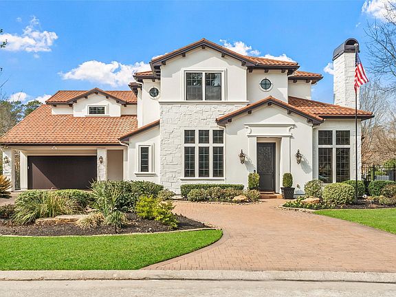 3rd image of 83 Lakeside Grn