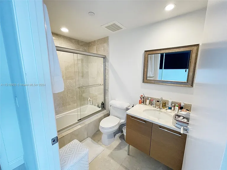 17001 Collins Ave #3008 — Photo 9