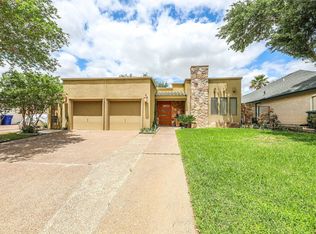 430 Saint Thomas Dr, Laredo, TX 78045