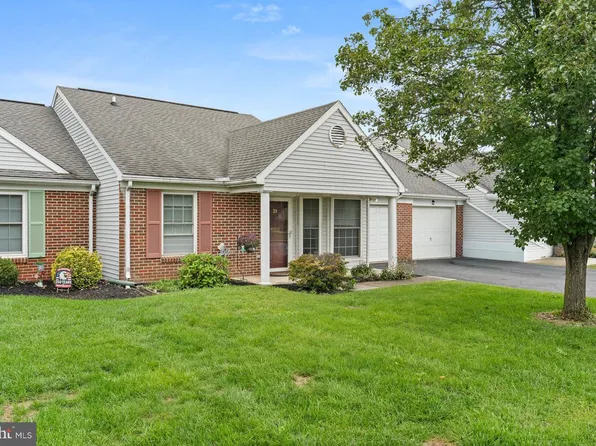 21 Westfields Dr, Mechanicsburg, PA 17050