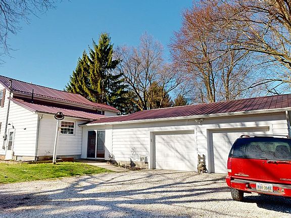 3rd image of 2564 E Smiley Ave