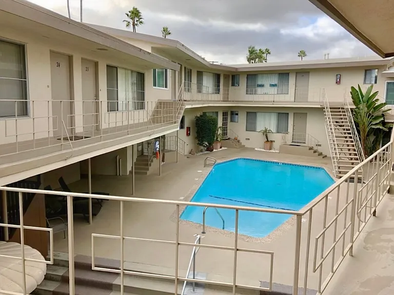 Villa Park Estates Apartments — Photo 6