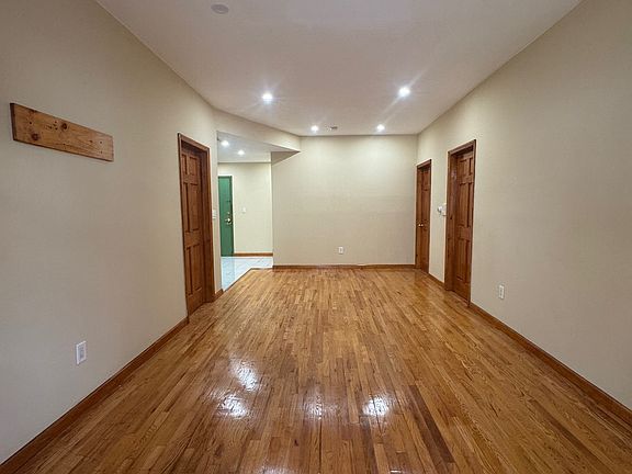 3rd image of 501 Midwood St #1