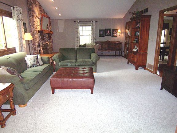 5th image of 79 Ashlawn Ave