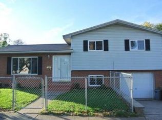 209 25th St, Dunbar, WV 25064